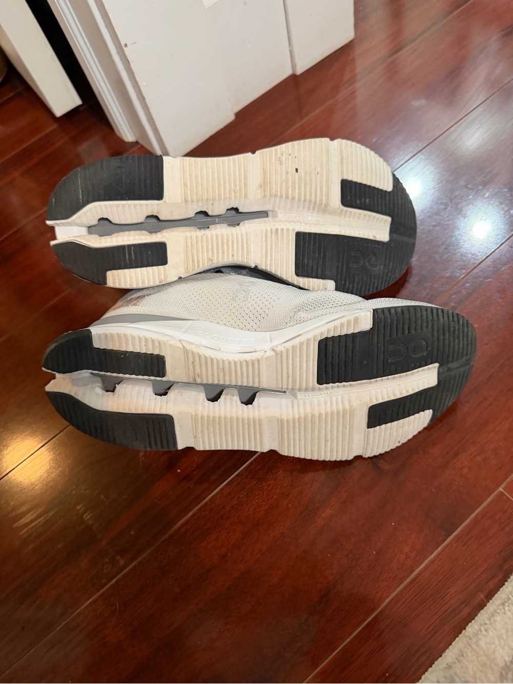 On Running Women’s White and Beige Performance Sneakers - Picture 4 of 4